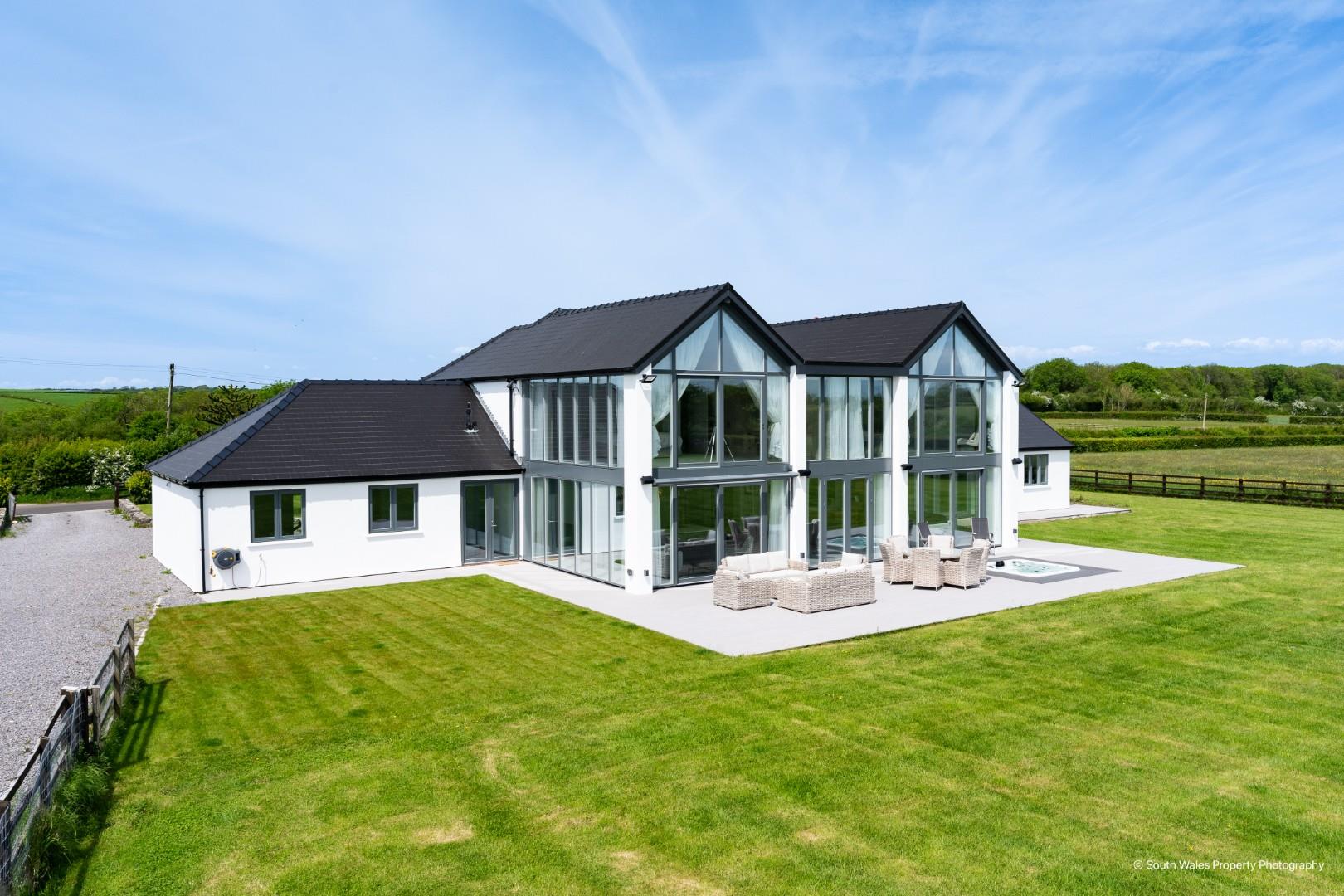 Middle Hill, Nr Llancarfan, Vale Of Glamorgan, CF62 3AD